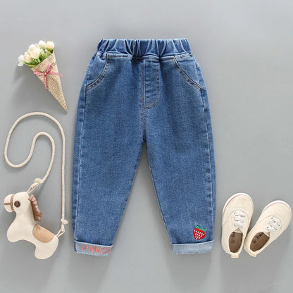 2024 Summer Boys Fashion Casual Solid Color/Embroidered Strawberry Pants/Jeans 1-6 Years Old